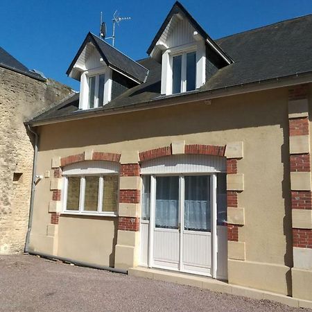 La Maison Des Jeanne Bayeux Exterior foto